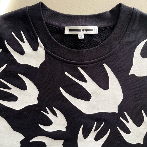 McQ by Alexander McQueen Tops - NWOT Alexander McQueen Sweatshirt- Med